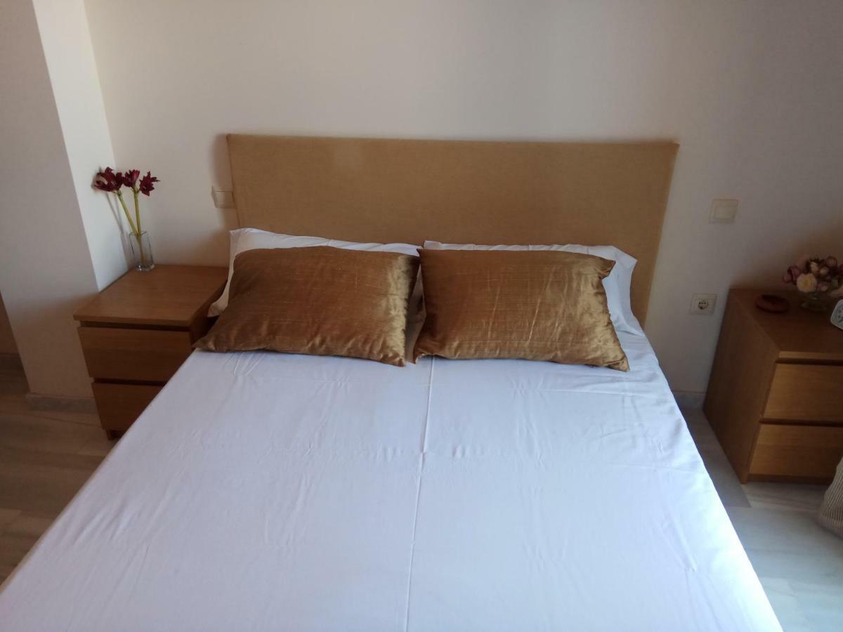 Precioso Atico En Torre De Benagalbon A 20 Metros Del Mar. Appartement Buitenkant foto