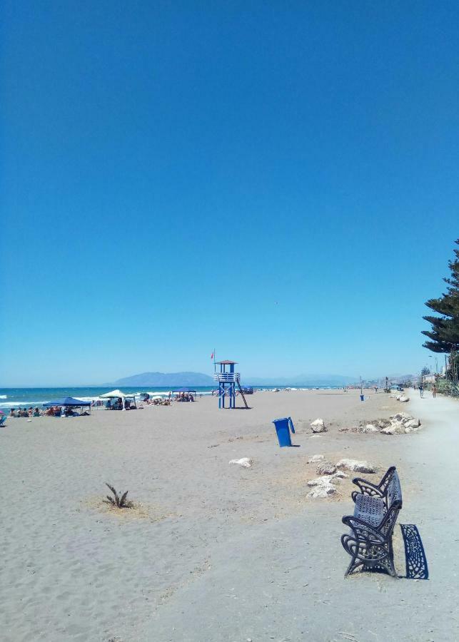 Precioso Atico En Torre De Benagalbon A 20 Metros Del Mar. Appartement Buitenkant foto