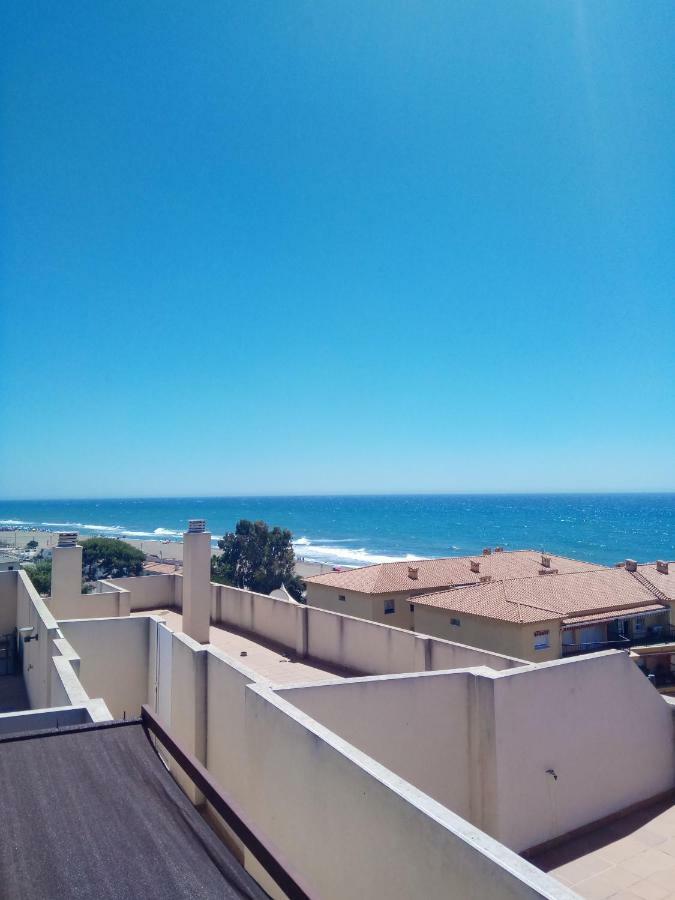 Precioso Atico En Torre De Benagalbon A 20 Metros Del Mar. Appartement Buitenkant foto